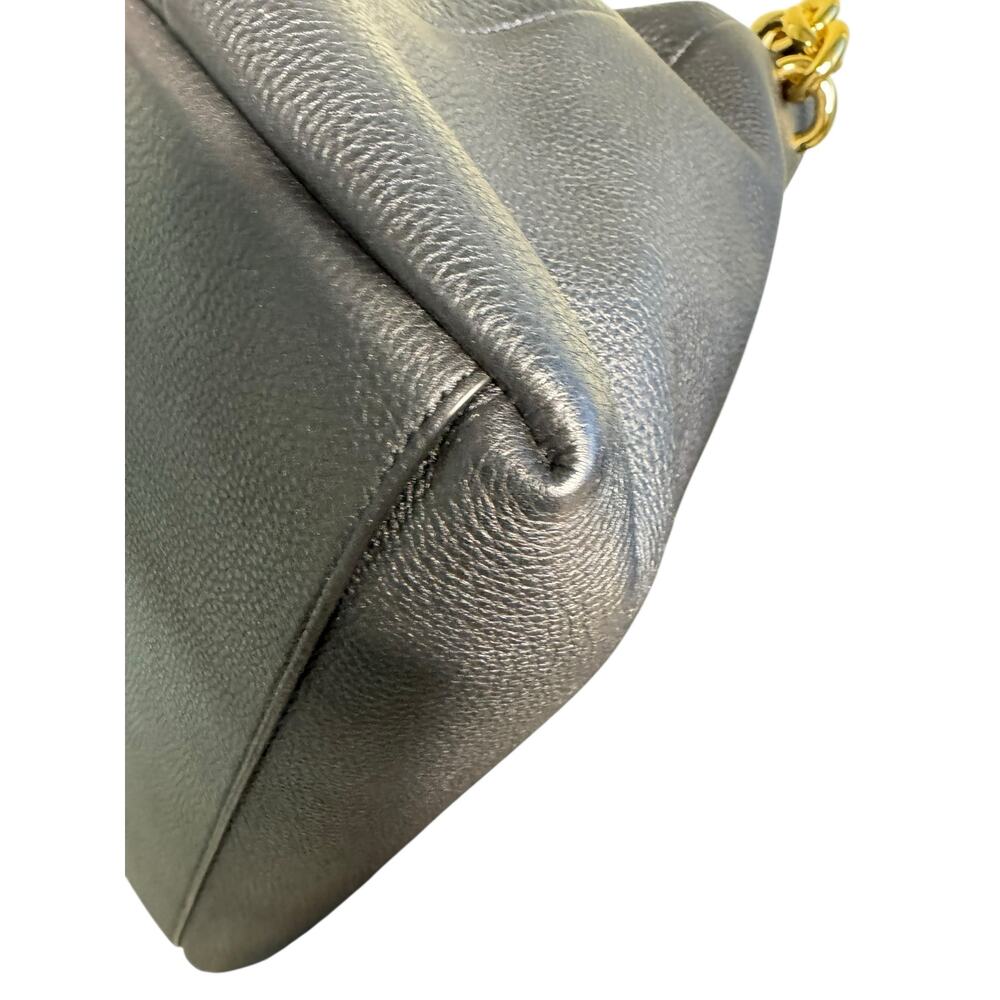 Bottega Veneta Large Saint Germaine Tote in Black - Picture 12 of 16